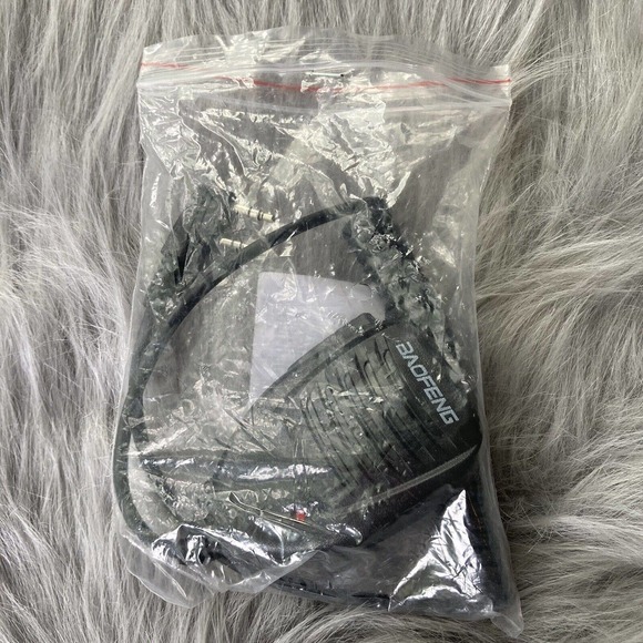 Original Baofeng Shoulder Speaker Mic For UV-5R BF-888S UV-82L BF-88A GT-1 Radio - Picture 2 of 6